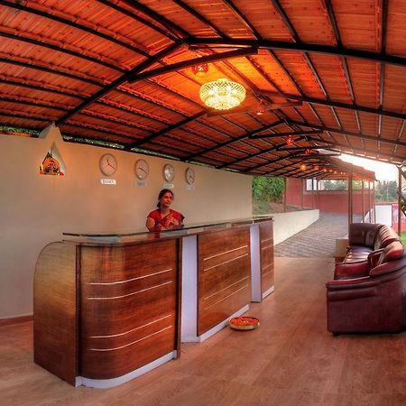By The Way Hotel Mysore Exterior photo