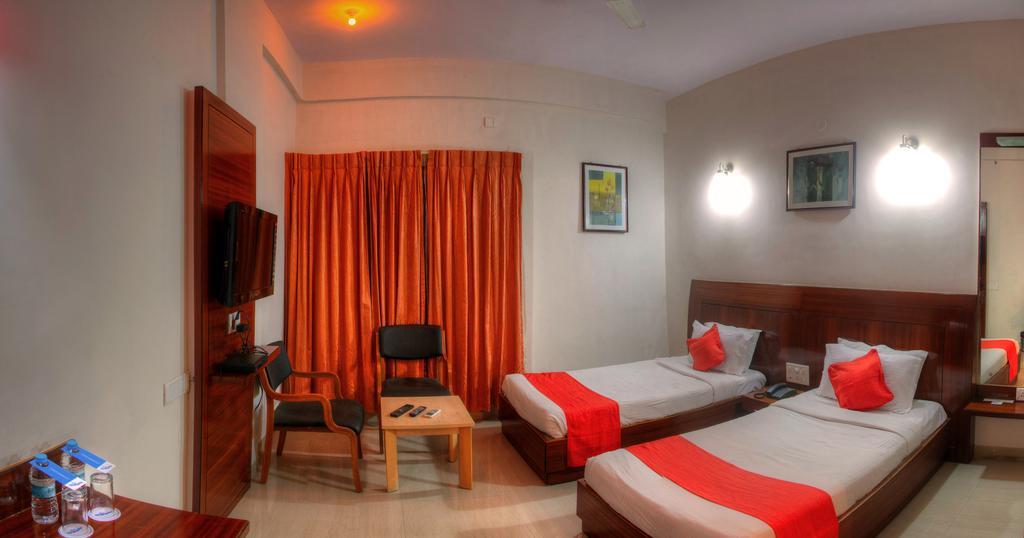 By The Way Hotel Mysore Room photo